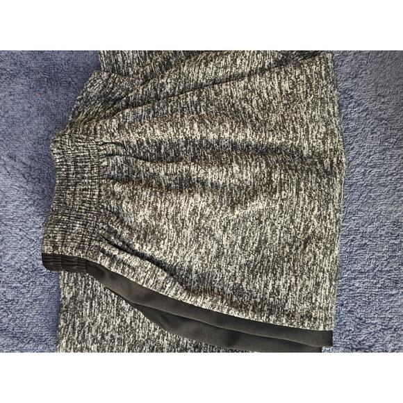 Boys Ultra Performance Gray with Black Striped Shorts Size 10/12 - Picture 5 of 5